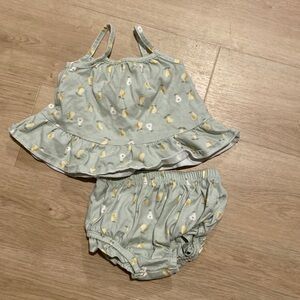 Adorable pear summer set
